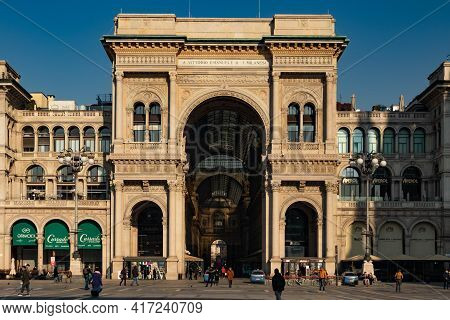 Milan Vittorio Emanuele Secondo Gallery Downtown After Covid19 Lockdown 2020