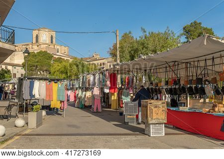 Sineu, Spain; April 14 2021: Weekly Street Market In The Majorcan Town Of Sineu In Times Of The De-e