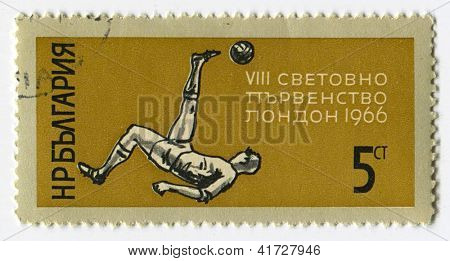 Bulharsko - cca 1966: poštovní známky vytištěny v Bulharsku věnované mistrovství světa ve fotbale (1966), cca 