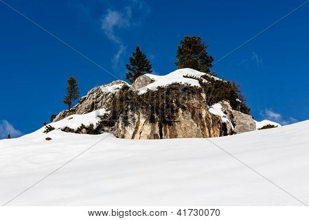 Montagne rocciose sulla stazione sciistica di Arabba, Dolomiti, Italia