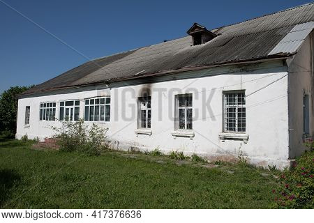 Picture Of Beautiful Village House With Garden. Azerbaijan Village In Summer Time