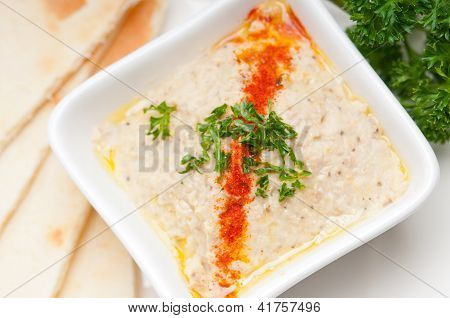 Moutabal Baba Ghanoush bakłażan Dip
