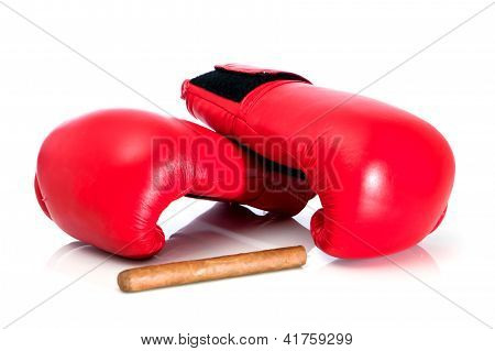 Boxhandschuh und Zigarre