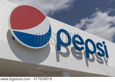 Indianapolis - Circa April 2021: Pepsi Logo And Signage. Pepsi And Pepsico Are Among The Largest Bev