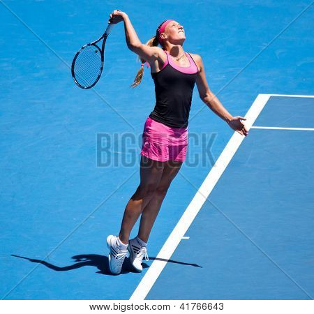 MELBOURNE - el 19 de enero: Yanina Wickmayer de Bélgica en su tercera ronda ante Maria Kirilenko de Ru