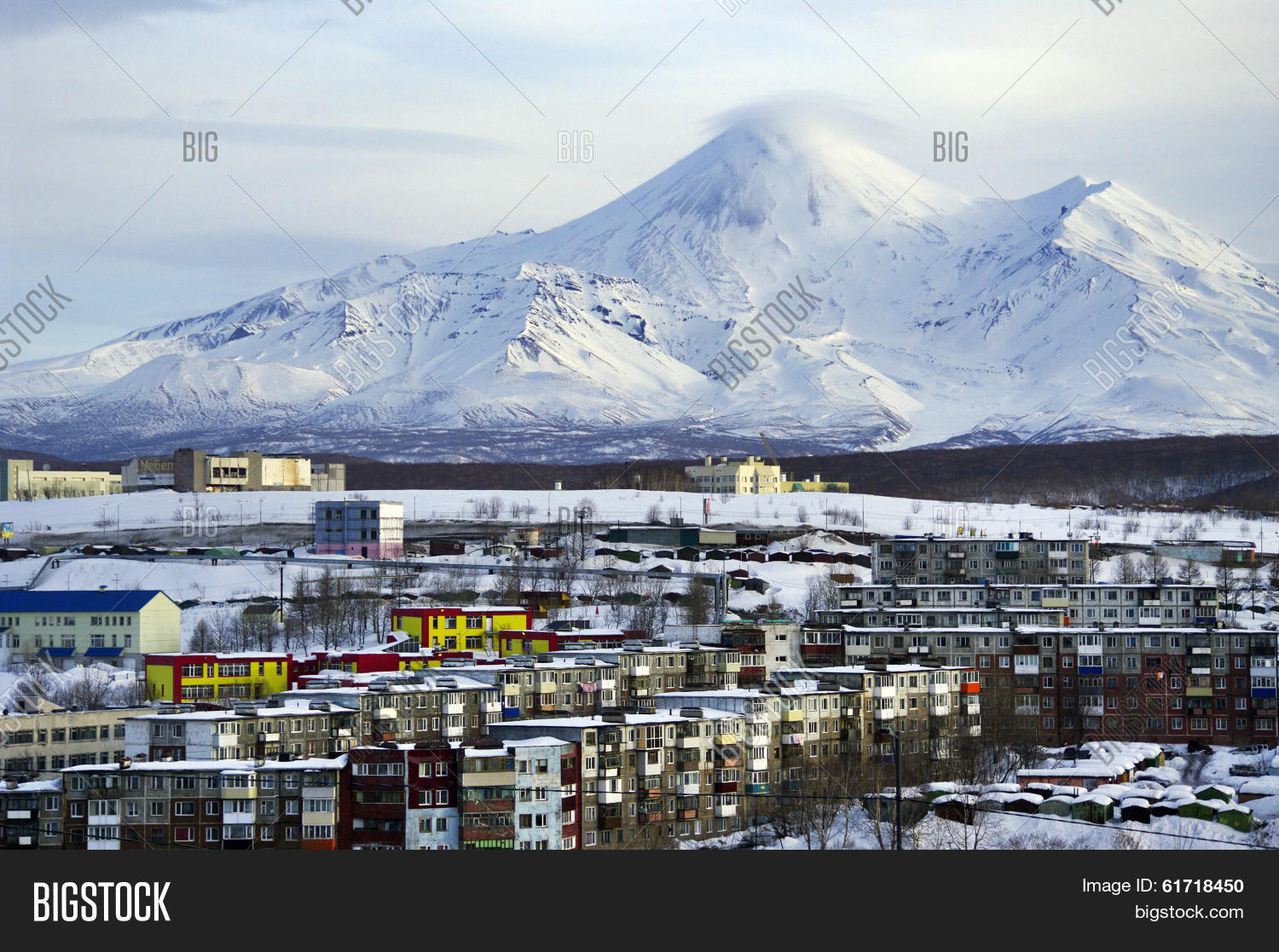 Почтовая марка петропавловск камчатский. Камчатка интернет. Кинотеатр камчатка петропавловск-камчатский. Индекс п камчатский. Тушканова петропавловск камчатский.
