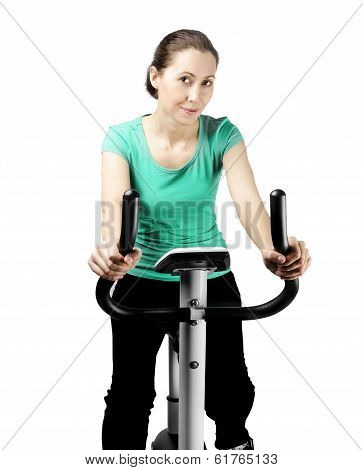 Slim Brunette Trains On Velosimulator
