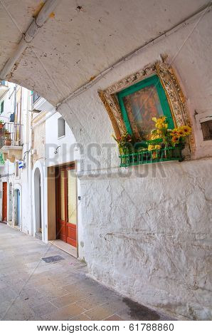 Alleyway. Monopoli. Puglia. Italy.