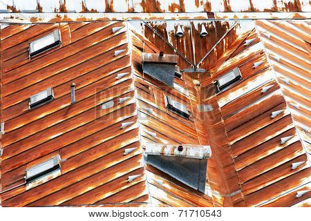 Rusty metal roof surface