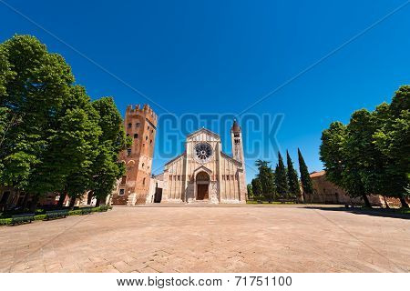 Basilica Of San Zeno Verona - Italy