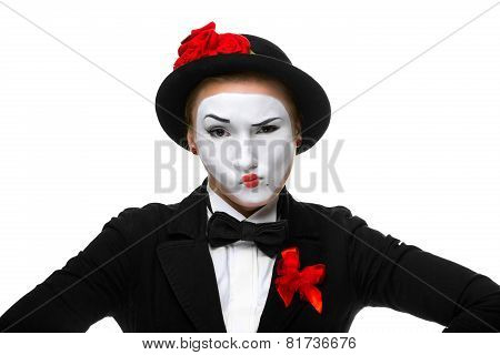 Portrait of the doubting mime