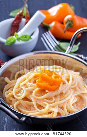 Linguine pasta with roasted red pepper sauce