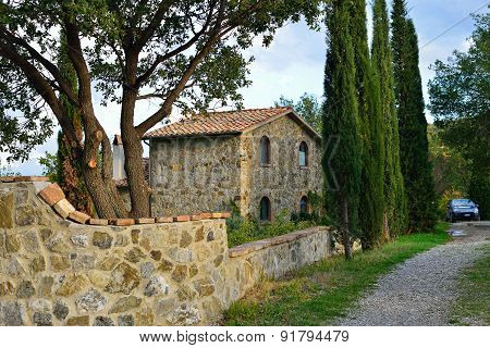Country House In Tuscan, Italy