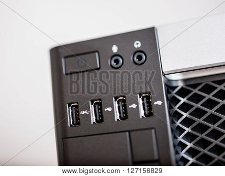 Front USB ports on powerful computer with USB 3 and USB 2 ports