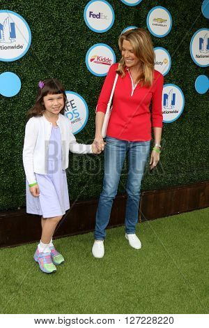 LOS ANGELES - APR 24:  Vanna White, granddaughter Kiara at the Safe Kids Day at the Smashbox Studios on April 24, 2016 in Culver City, CA