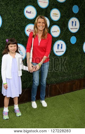 LOS ANGELES - APR 24:  Vanna White, granddaughter Kiara at the Safe Kids Day at the Smashbox Studios on April 24, 2016 in Culver City, CA