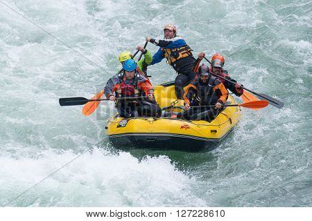 Yellow Raft Team