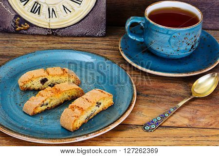 Kantuchchi with Almonds and Raisins, Biscotti Studio Photo