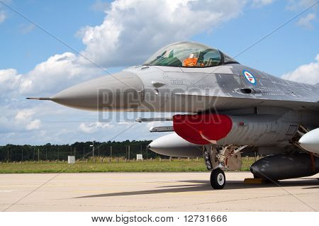 Norský F-16