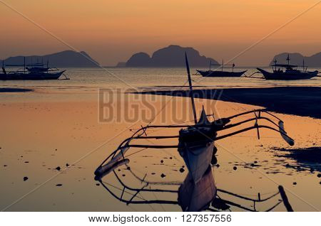 banca on the bay in el nido palawan philippines
** Note: Soft Focus at 100%, best at smaller sizes