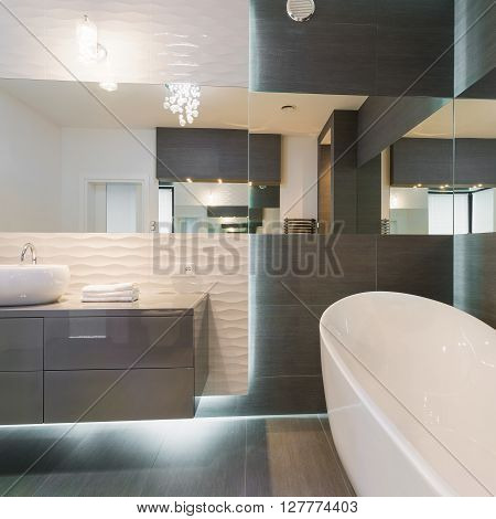 Stunning Modern Bathroom Design