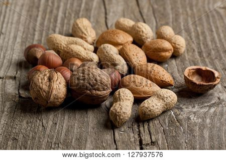 Assorted Nuts Almond, Hazelnut, Walnut And Peanut