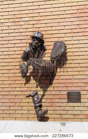Kharkov, Ukraine - September 5, 2017: This Is A Monument To The Famous Literary Character Of The Boo