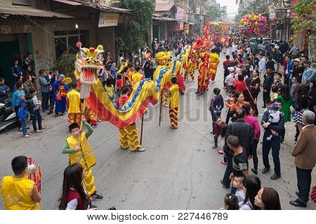 Bac Ninh, Vietnam - Jan 31, 2017: Dong Ky Traditional Spring Festival, A Special Ritual Of The Dong 