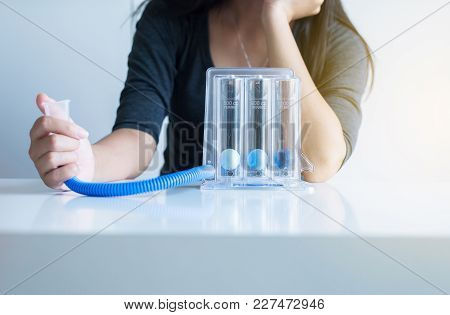 Asian Female Patients Using Incentivespirometer Or Three Balls For Stimulate Lung Following Surgery