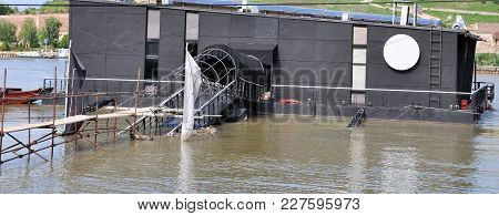 Flood, Steam Flooded Restaurant-bar On The River