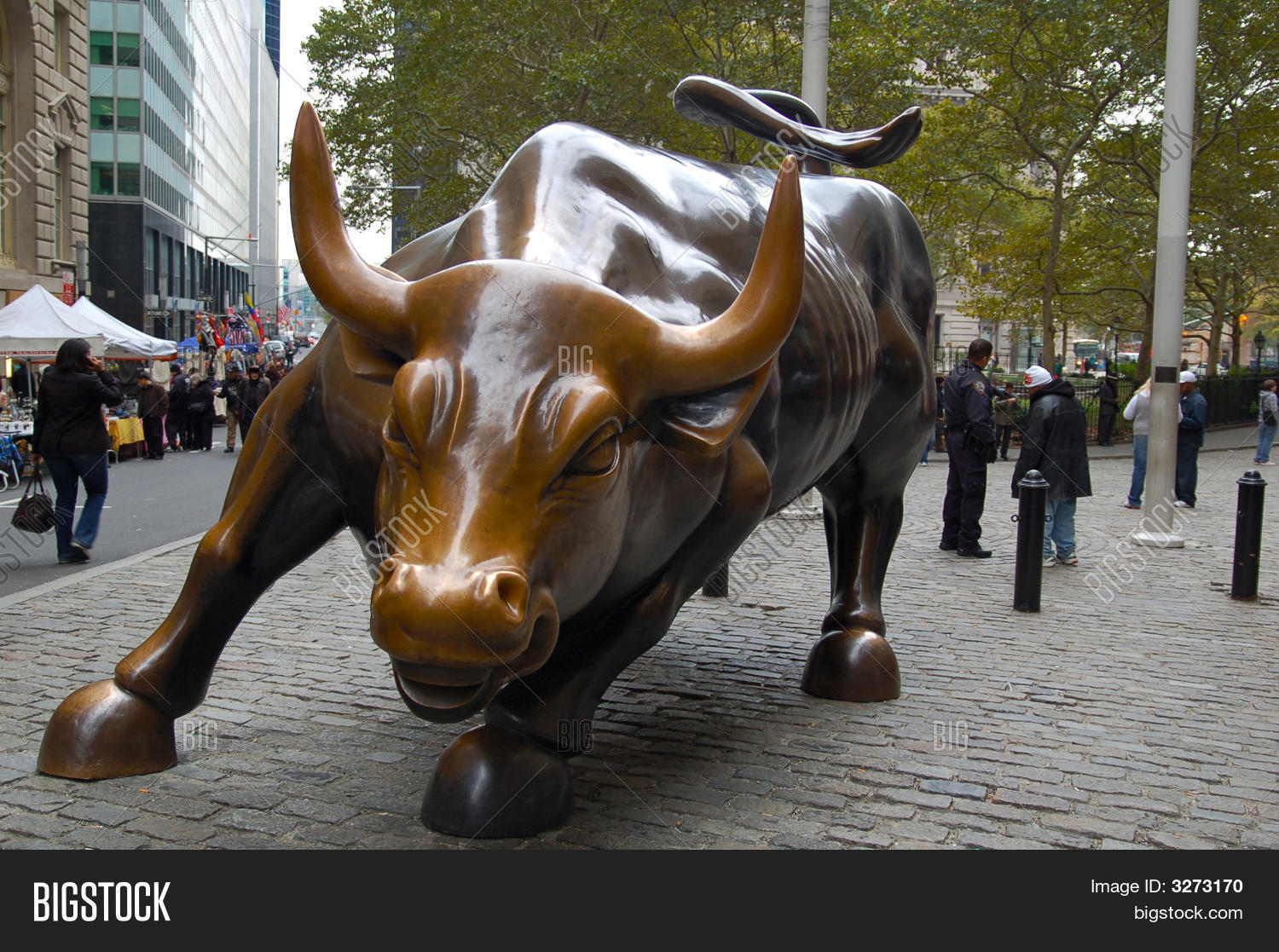 Wall Street Bull Image & Photo (Free Trial) | Bigstock