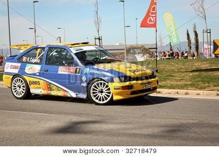 Каштелу-Бранку, Португалия - 10 марта: Фернандо Перес диски Ford Escort Cosworth во время ралли касты