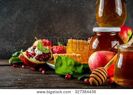 Jewish Autumn Rosh Hashana Celebration. Traditional Products For The Celebration Of Rosh Hashanah - 