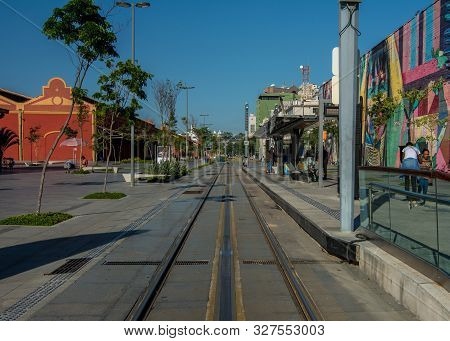 Rio De Janeiro, Rj , Brazil - May 22, 2018:  People Wait For The Approaching Vlt Carioca Line 1 At S