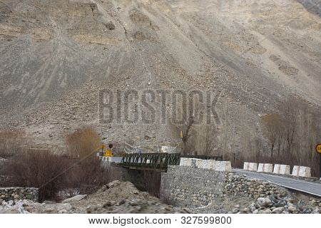 View Landscape With Road Bridge Crossing Sindhu River At Diskit - Turtok Highway And Pangong Lake Ro