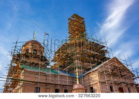 Komlevo, Russia - July 2017: Construction Of The Church Of The Nativity Of John The Baptist (rozhdes