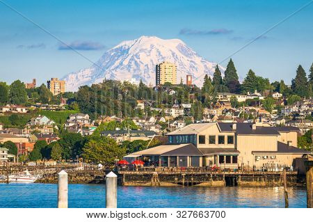 Tacoma, Washington, USA with Mt. Rainier in the distance on Commencement Bay.