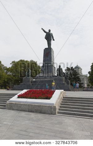 Sevastopol, Crimea, Russia - July 24, 2019: Monument To Vladimir Ilyich Lenin On The Top Of Central 