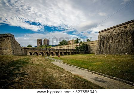 Pamplona is a famous spanish destination for its beautiful Old Town and the citadel park.