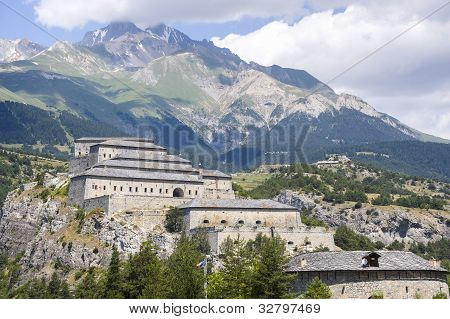 Fortaleza perto Modane