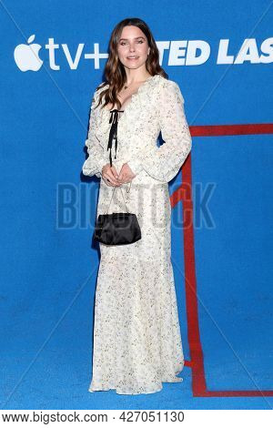 LOS ANGELES - JUL 15:  Sophia Bush at the Ted Lasso Season 2 Premiere Screening at the Pacific Design Center Rooftop on July 15, 2021 in Los Angeles, CA