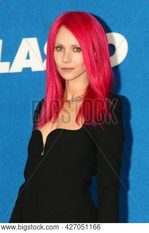 LOS ANGELES - JUL 15:  Juno Temple at the Ted Lasso Season 2 Premiere Screening at the Pacific Design Center Rooftop on July 15, 2021 in Los Angeles, CA