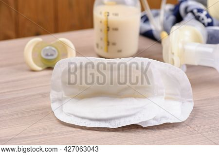 Disposable Breast Pad