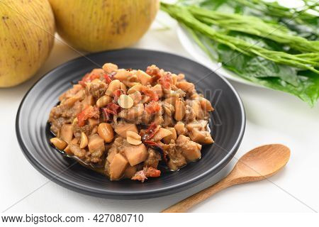 Thai Food (tum Kraton), Spicy Santol Salad With Dry Shrimp And Peanut, Local Thai Food