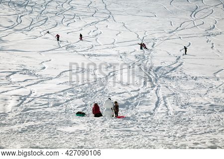 Yuzawa Japan 10 Jan 2016, Many Tourirt Male Snowman Playing Ski Snowboard On White Snow Mountain