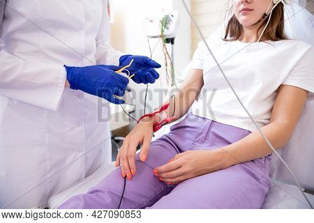 Patient Brain Testing Using Encephalography At Medical Center