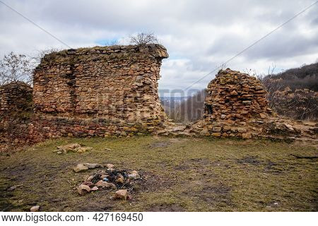 Velemin - Oparno, Czech Republic, 27 February 2021: Stone Gothic Ruins Of Old Medieval Castle Oparno