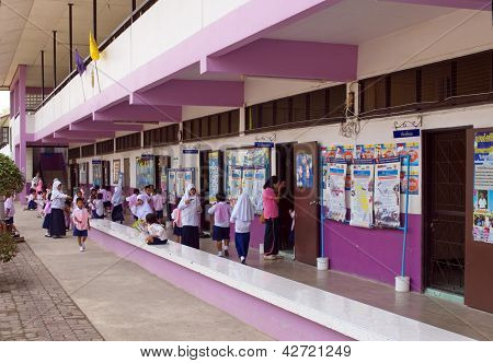 Offentlig skole i Thailand 3