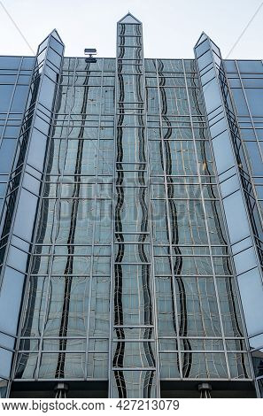 Modern Architecture With Reflective Surface In Downtown Pittsburgh