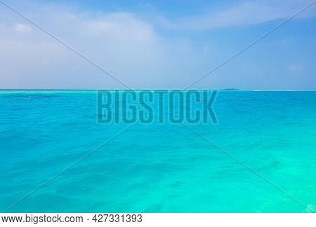 Color Gradient At Sandbank Islands Madivaru Finolhu Rasdhoo Atoll Maldives.